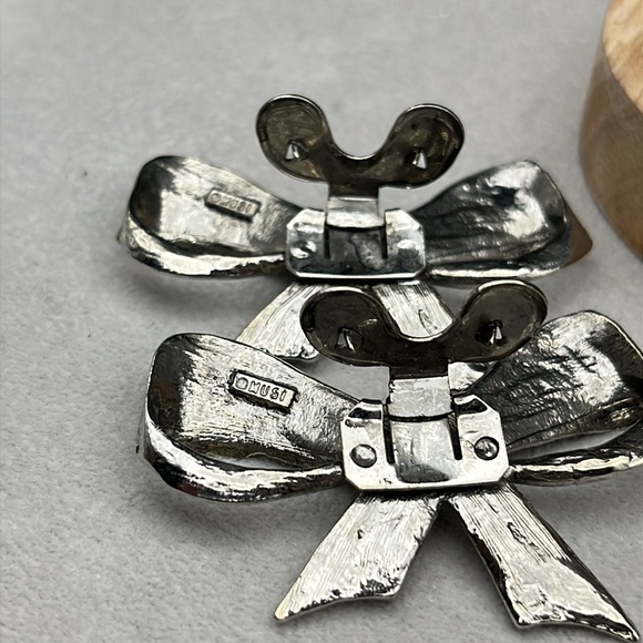 Vintage Musi silver tone shoe clips BOWS 1.5 x 2.25 inches - Picture 8 of 10